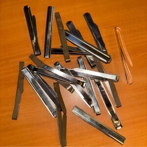 50 piece Manila folders clasps